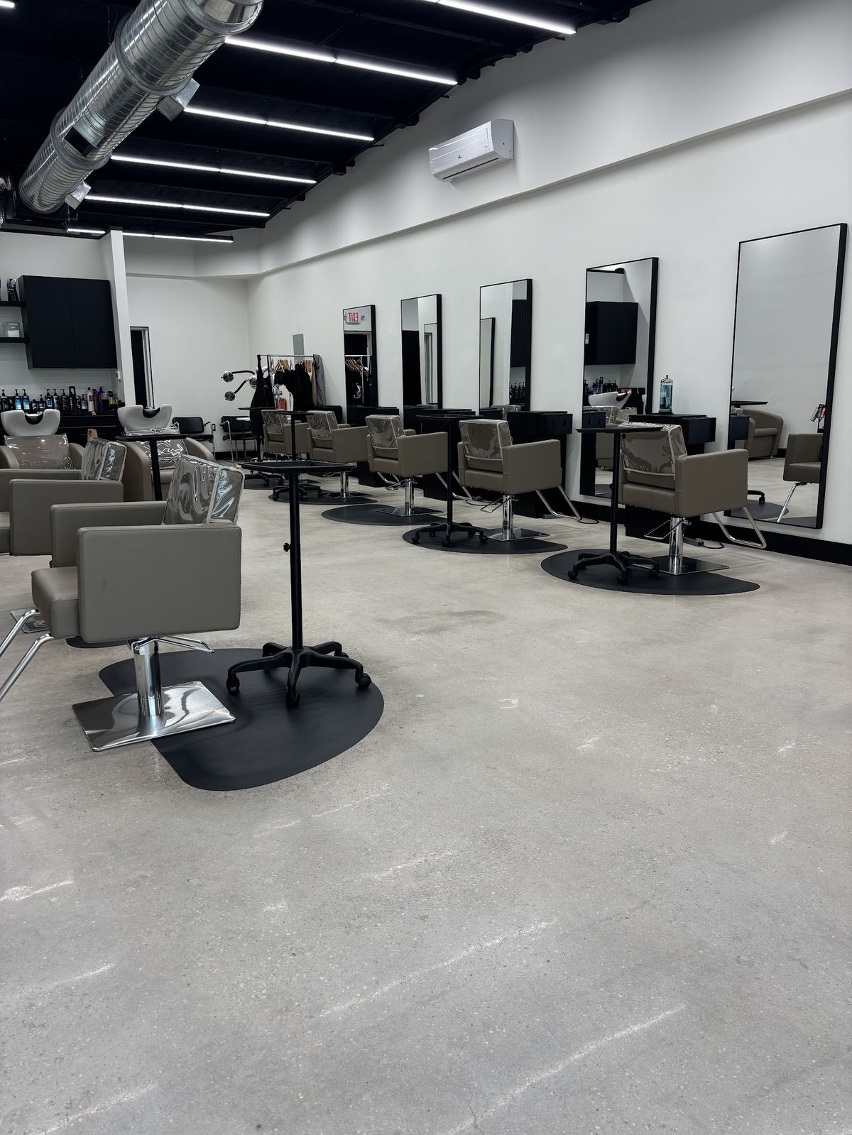 The styling floor at Salon 80 West in Jupiter