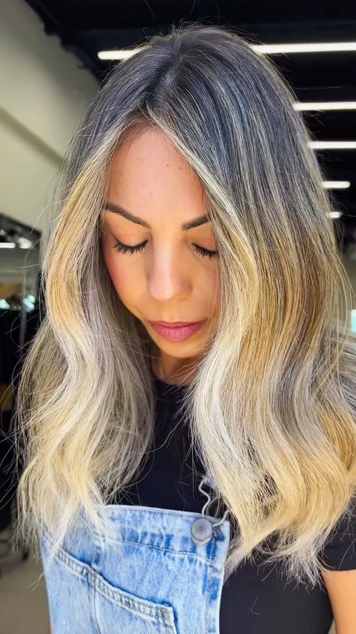Rooted blonde, effortless finish
